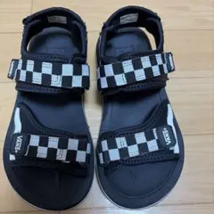 子供用　２０センチ　VANS キッズサンダル ブラック/ホワイト