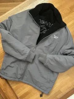 Reebokリバーシブルジャケット Mサイズ