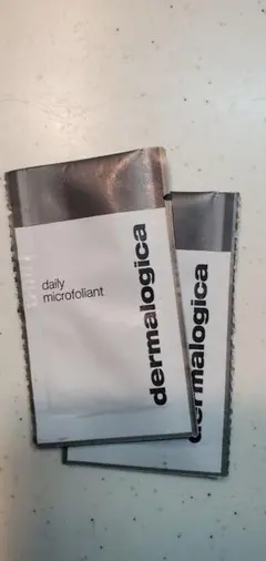 dermalogica daily microfoliantスクラブ洗顔 計2包
