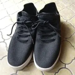 NO.009様adidas 黒 カジュアルスニーカー