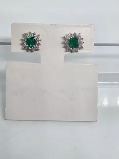 高貴な緑】計0.26ct エメラルド ダイヤ K18 YG ピアス - メルカリ