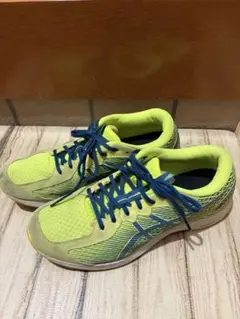 アシックス　スニーカー