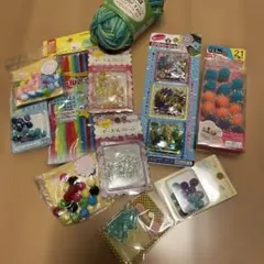 ビーズ・モール・スパンコールセット‼️新品、未使用品‼️