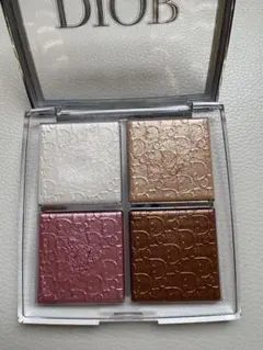 ディオール バックステージ フェイス グロウ パレット　001