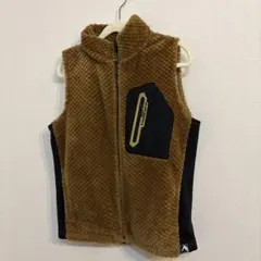 ベスト ウィメンズ　150センチ