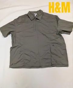 H&M ハーフジップ 半袖シャツ カーキ メンズのサムネイル