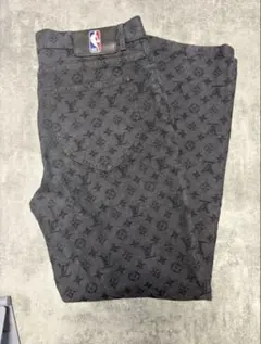 Louis Vuitton × NBA モノグラム デニムパンツのサムネイル