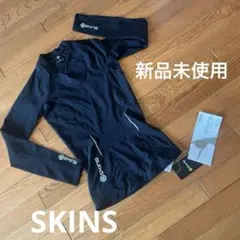 SKINS 長袖トレーニングシャツ Sサイズ BK （新品未使用タグ付き）のサムネイル