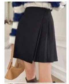 DAZY ジッパー付き バックプリーツスカート