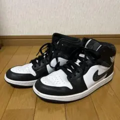 【状態⭕️迅速発送⭕️】ナイキエアジョーダン1ミッドパンダエレファント 26.5cmのサムネイル