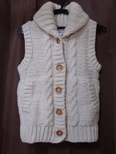 ニコアンド ケーブル編み ニットベスト