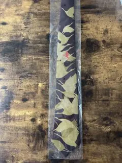 紫と緑の葉デザイン ネクタイ