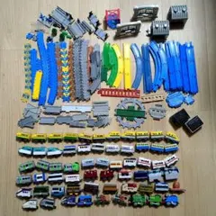 カプセルプラレール 大量まとめ売り トーマス ドラえもん エヴァンゲリオンあり
