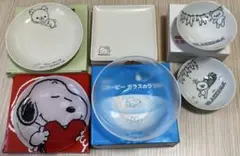 スヌーピー　ハローキティ　リラックマお皿　LAWSON非売品お皿　セット売りのサムネイル