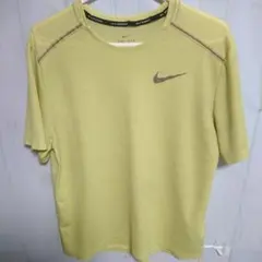 ジャンク Nike DRI-FIT ランニングシャツ XL ライトイエロー