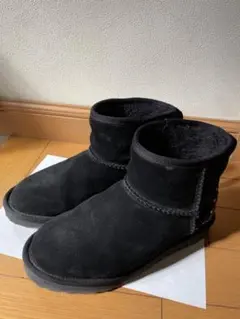 VANS スタッズ付き ブラックムートンブーツ