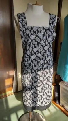 リバーシブル スクエア かぶり 大人エプロン