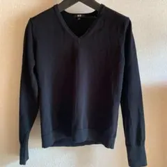 ユニクロ　コットンVネックセーター黒Ｓサイズ未使用