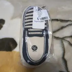 新品！くつデザインのペンケースポーチ