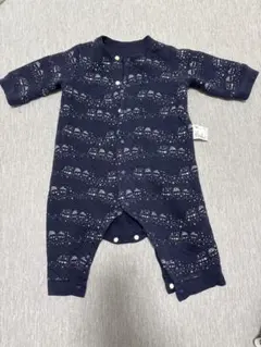 ユニクロ　ネイビー 星と車柄 ロンパース　キルト　汽車