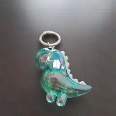 恐竜モチーフ オーロラカラー キーホルダー