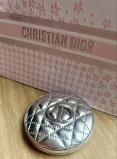 DIOR グロウルミナイザー　⭐︎05ブルー