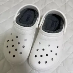 crocs 秋冬 バヤプラットフォーム ラインド クロッグ ボア23cm