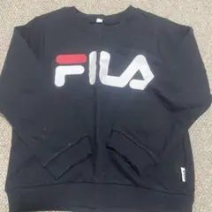 FILA 黒 トレーナー
