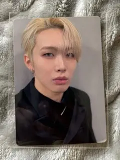 Item thumbnail for item 4bc202c1-b6b3-414d-a683-c3fd6e1a05ac