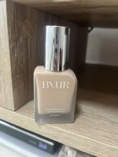 BYUR セラムフィット スキニーグローリキッドファンデーション #21のサムネイル
