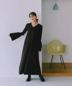 titivate 袖フレアリブニットワンピース(ブラック)