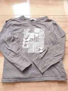 長袖Tシャツ グレー 140　男児向け