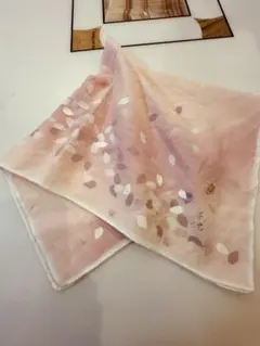 9429宇野千代ガーゼハンカチ桜花柄