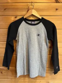 【美品】champion チャンピオン ロンT キッズ 150（送料込み）