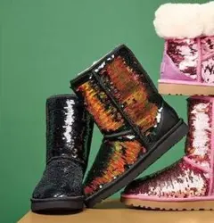 UGG♡23㎝ショートブーツ♡黒♡未使用♡スパンコール♡アグ　ムートンブーツ