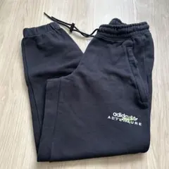 adidas ADVENTURE ブラック ジョガーパンツ