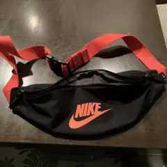Nike ボディバッグ 黒/オレンジ