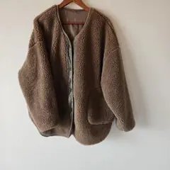 ブラウン ノーカラー ボアジャケット M