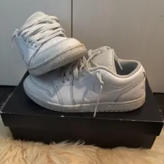 Nike Air Force 1 ホワイトスニーカー