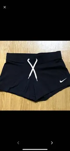 NIKE ショートパンツのサムネイル