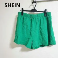 SHEIN【1XL】グリーンショートパンツ　ストレッチ