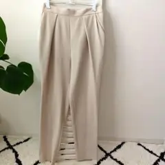 【訳あり】Liesse リエス テーパードパンツ アイボリー サイズ3のサムネイル