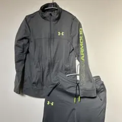 UNDER ARMOUR