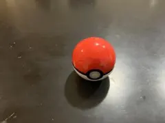 ポケモンボール ディスプレイ付き