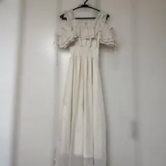 アイボリー オフショルダー フリル ロングワンピース
