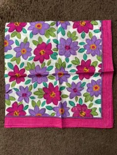 ハンカチ花柄　GIVENCHY