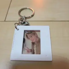 Item thumbnail for item e209d8d2-0a93-4100-b00c-5cc50b0529a7