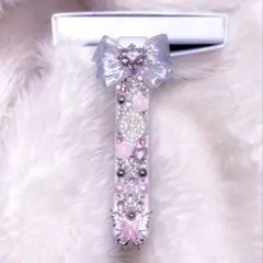 Item thumbnail for item 31216720-6023-4cc9-beb4-6d022624910d