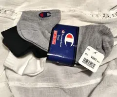 【新品未使用】Champion チャンピオン　くるぶし　靴下　3足のサムネイル