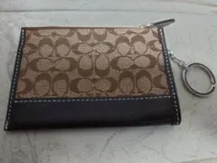 ◆【新品】◆ COACH シグネチャー柄 ミニスキニーコインケース(ブラウン)